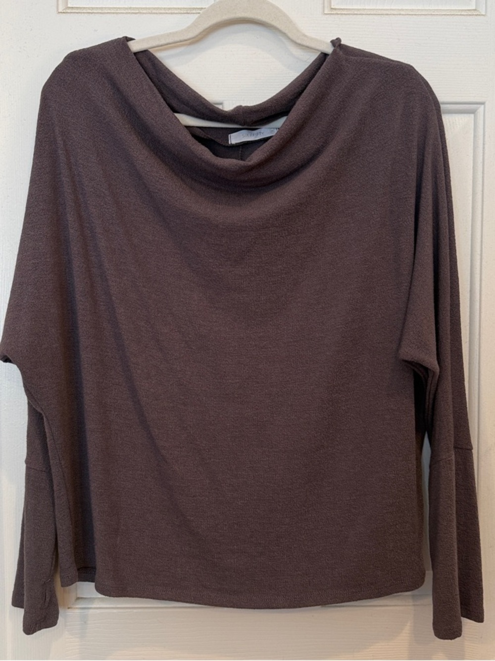 Six/Fifty “Anywhere Top”